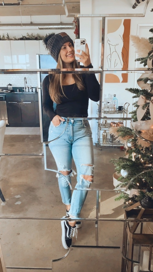 https://i.shopstyle-cdn.com/i/01bfb6fe-7677-4e51-b596-e480631ebc8d/1f4-378/curve-love-high-rise-skinny-jeans-lizlovery.jpeg