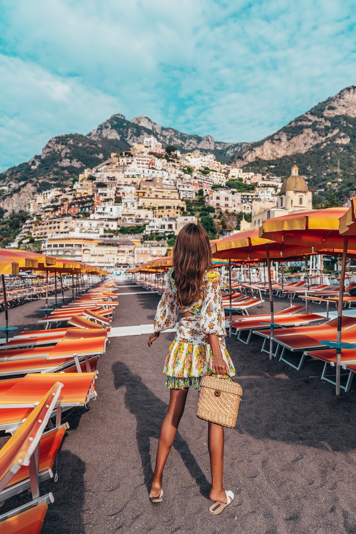 A bit of cliché but I never get tired of this view ⛱💛 #positano #love #travel #beach #shopthelook #SummerStyle
