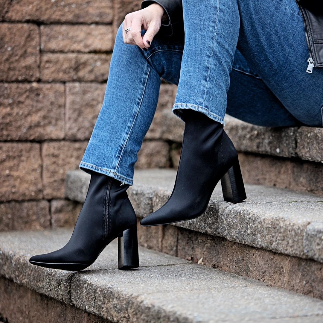 jeffrey campbell siren bootie tan