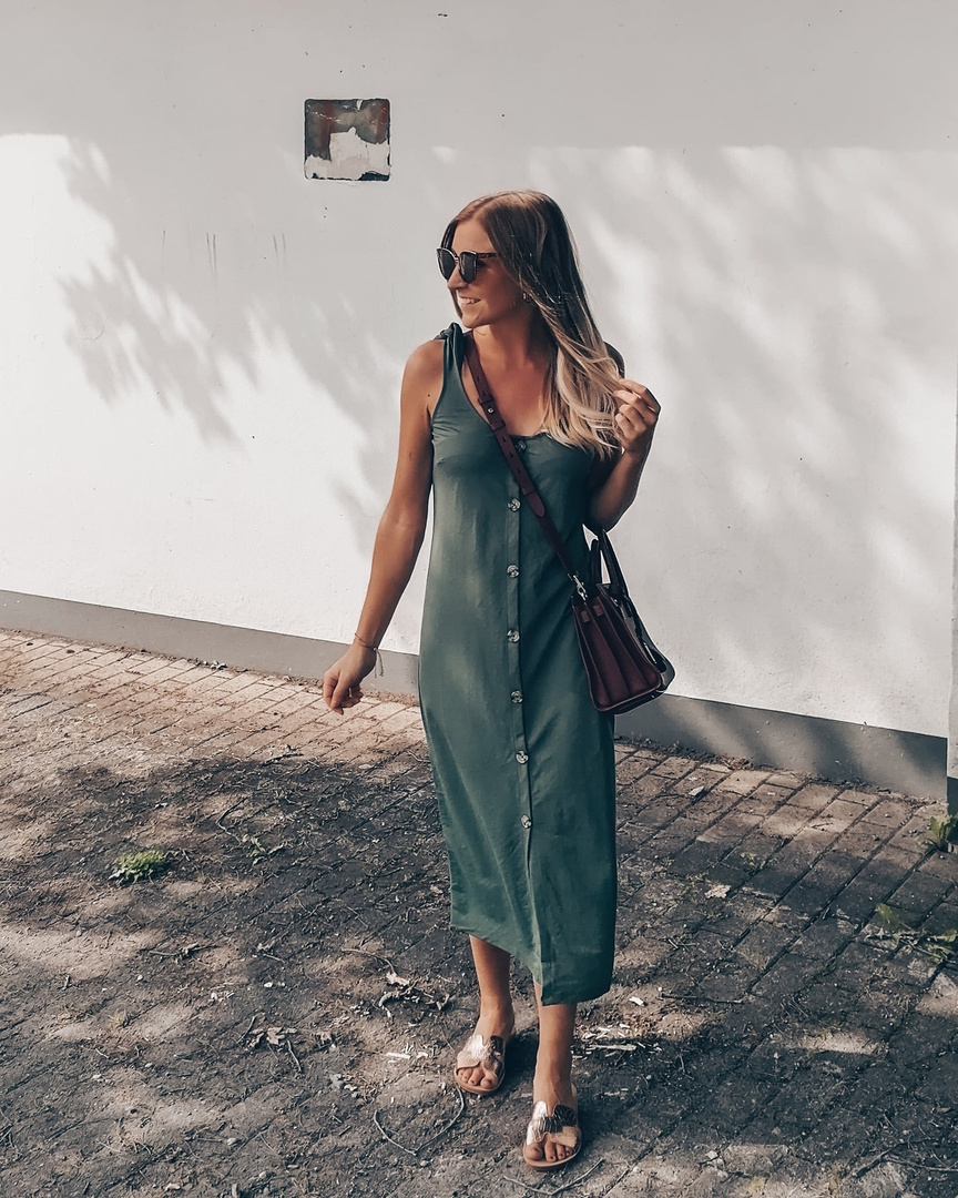 Fashion Look Featuring Bamboo Sandals and Saint Laurent Tote