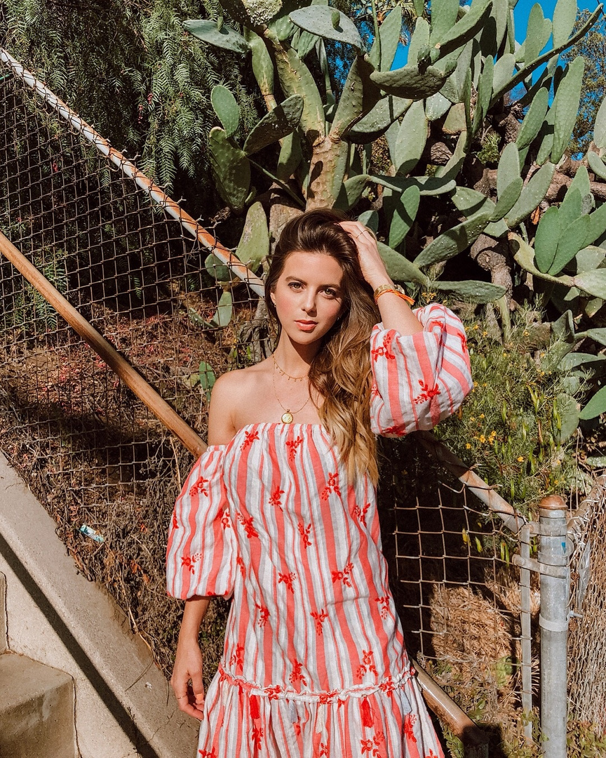 Soaking up the ☀️ and enjoying all the 🌵 #whatiwore #ootd #travelblog #travelblogger #blogger #pinterest #inspo #fashionblogger #blog #fashionblog #instablog #instafashion #outfitinspo #instastyle #ootdmagazine #igstyle #styleblogger #instagood #personalstyle #wiw #igfashion #hairinspo #ombre
