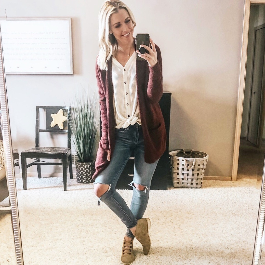 Look by Marla Gustafson featuring Blank NYC Mid-Rise Destructed Skinny in Delaytionship Women's Jeans