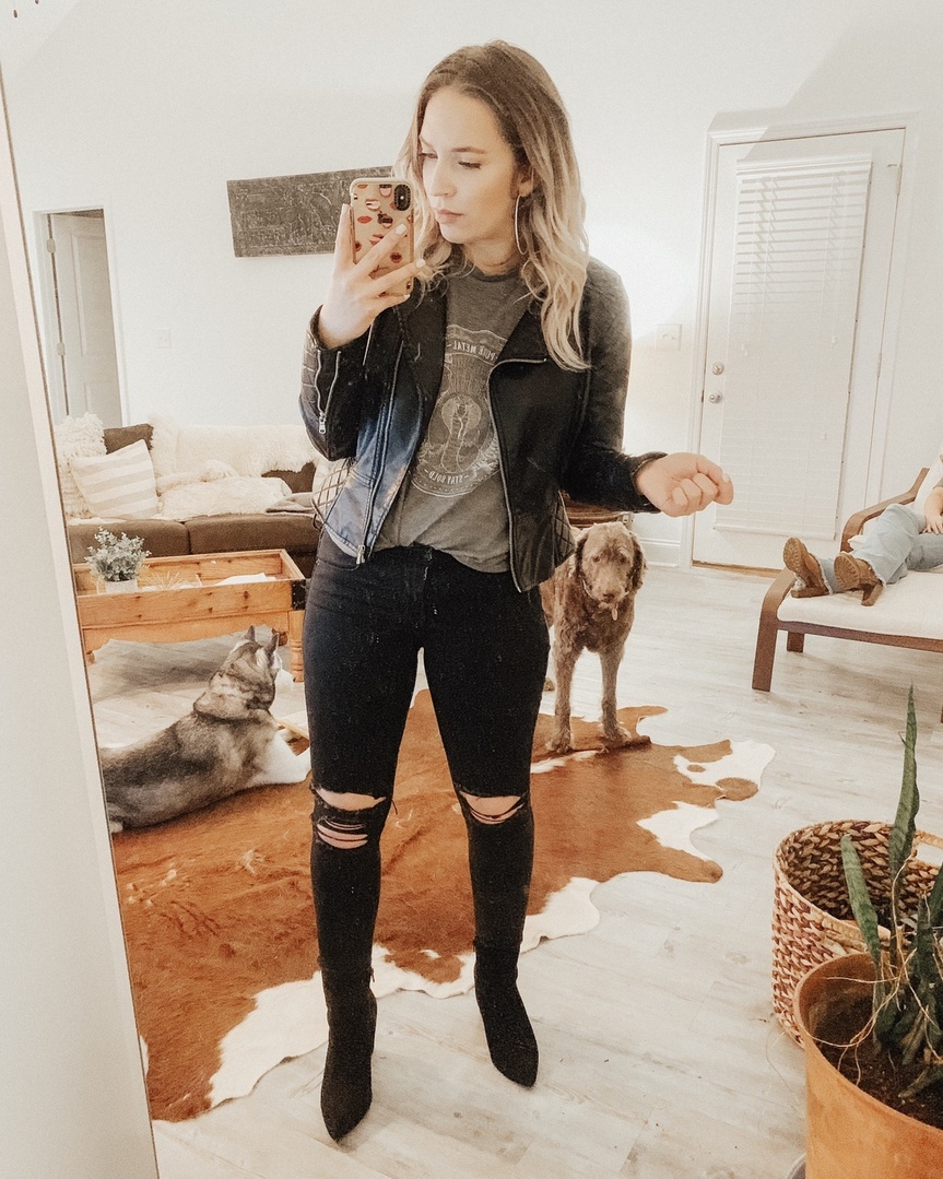 Fashion Look Featuring Old Navy Distressed Jeans and Lucky Brand T ...