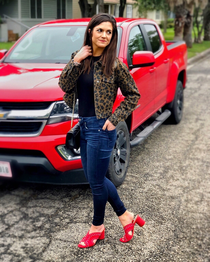 vince camuto jorlyn mule