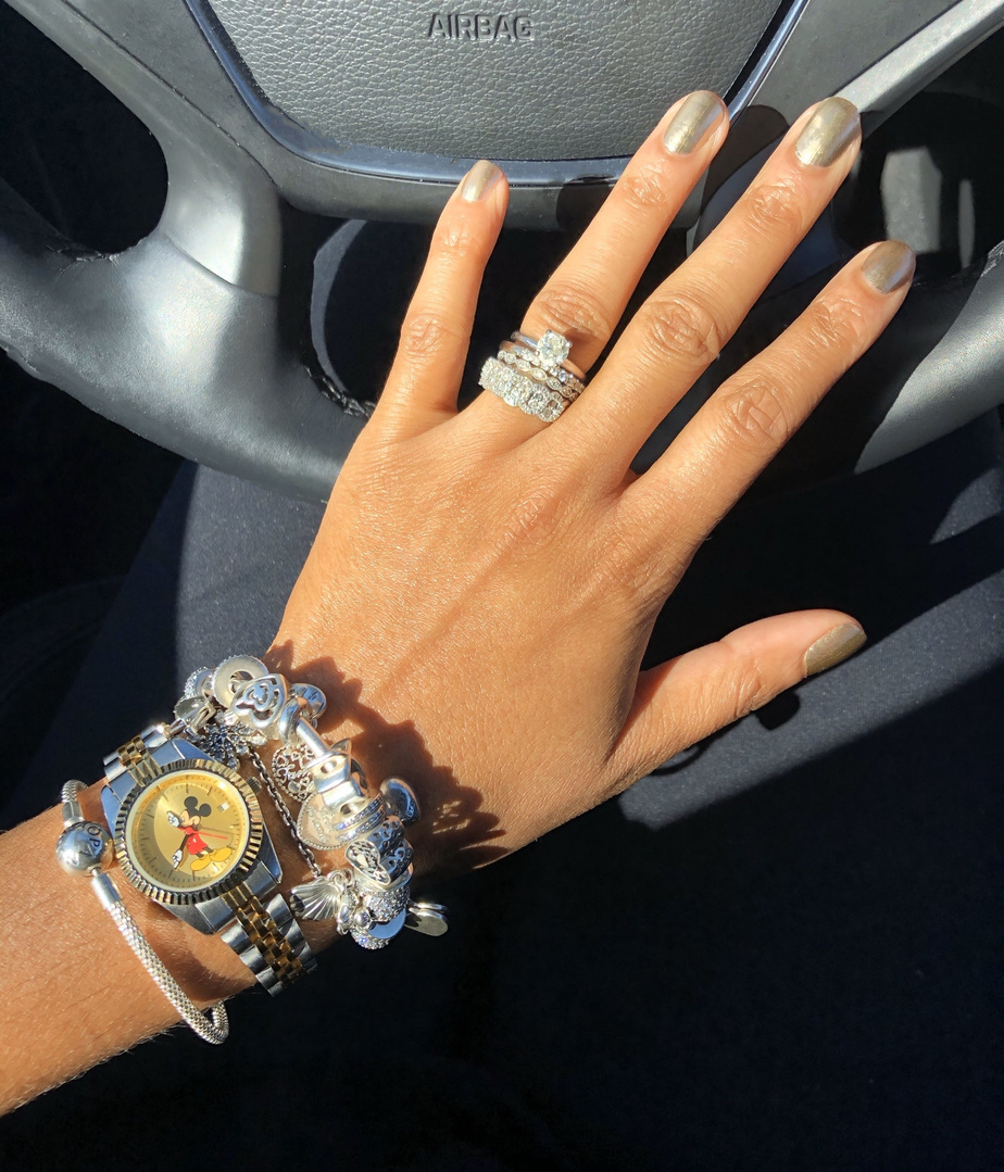 Look by CandaceKell10 featuring essie Nail Polish - 0.46 fl oz