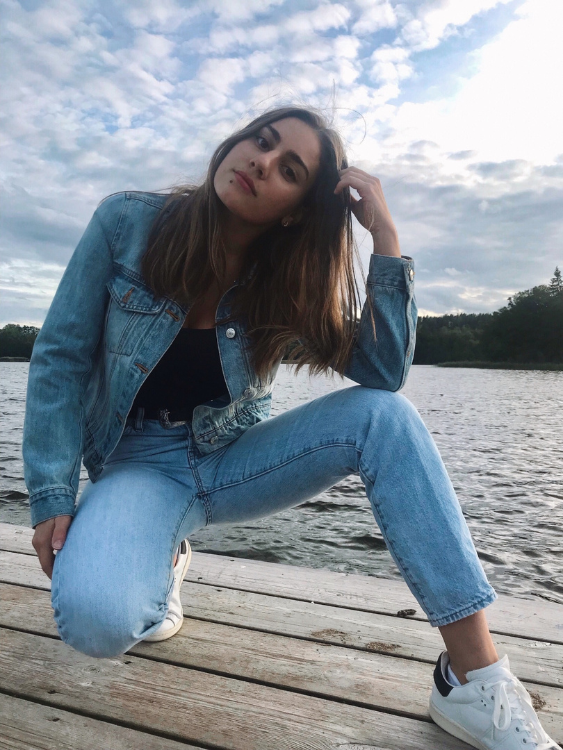 madewell shrunken jean jacket