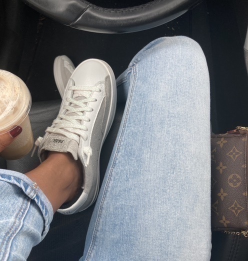 Great casual sneakers #ShopStyle #MyShopStyle #LooksChallenge #Lifestyle #TrendToWatch #Travel