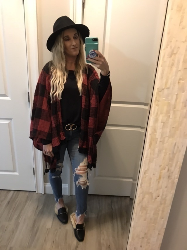 mid rise medium wash ripped ankle leggings