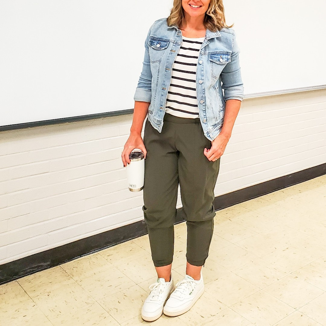 Look by everydayteacherstyle featuring Women's Essential Freeborn Jacket - Universal ThreadTM Light Wash