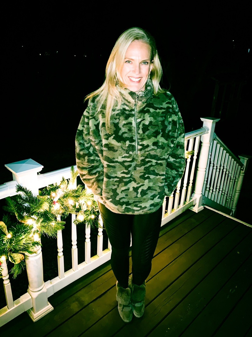 express one eleven oversized camo sweatshirt