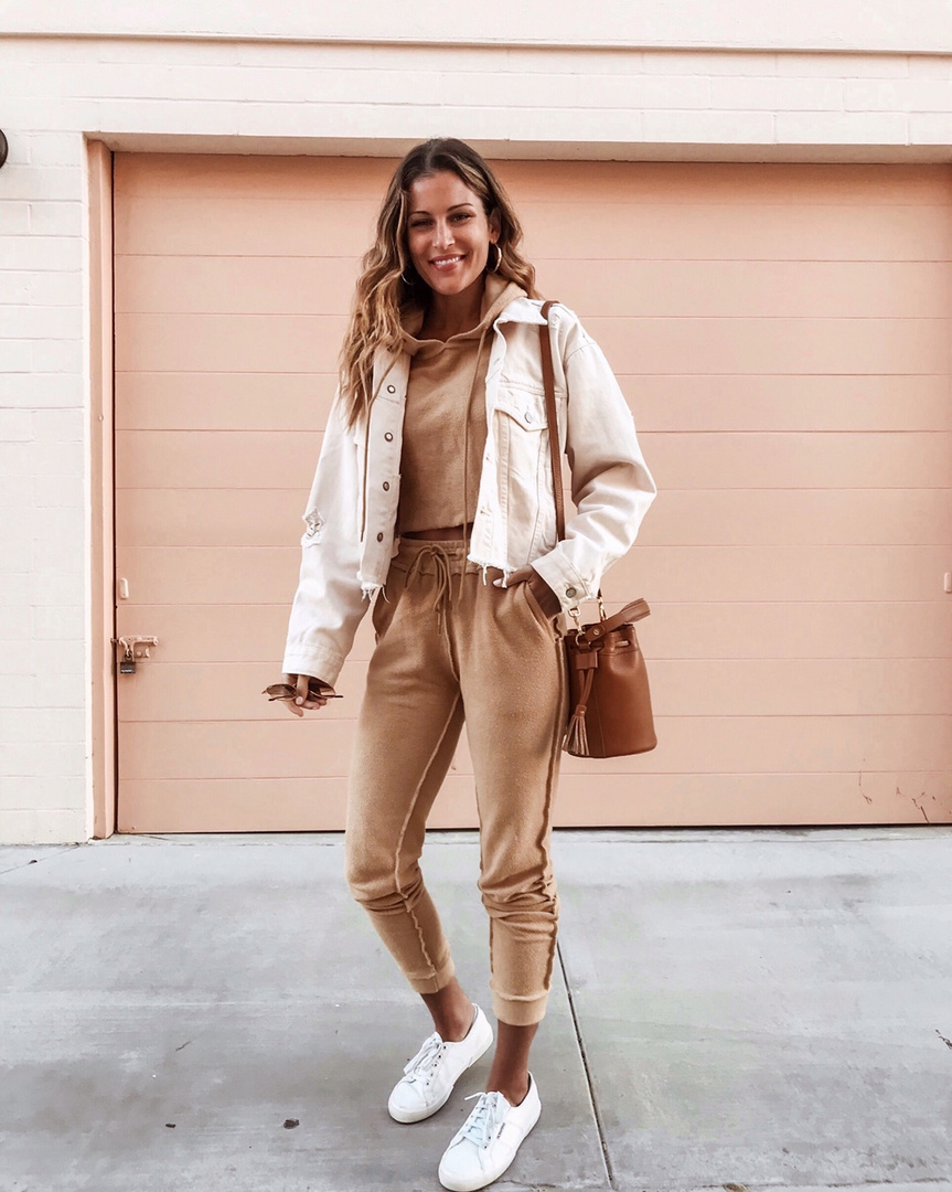 danielle guizio sweatsuit
