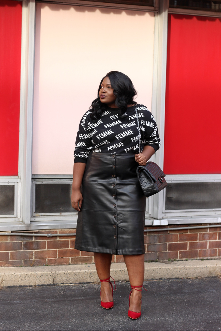 Balenciaga vibes or nah had to have this logomania inspired sweater from express wearing an XL. There is a new post on the blog we are discussing being more intentional in this new year cause clothes matter but our wellbeing matters more visit supplechic.com to join in on the conversation xo #workwear #PlusSize #ContributingEditor #LooksChallenge #ShopStyle #TrendToWatch
