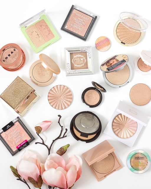 Is there such a thing as too many highlighters? #makeup #cosmetics #highlight #highlighter #getlit #glowup