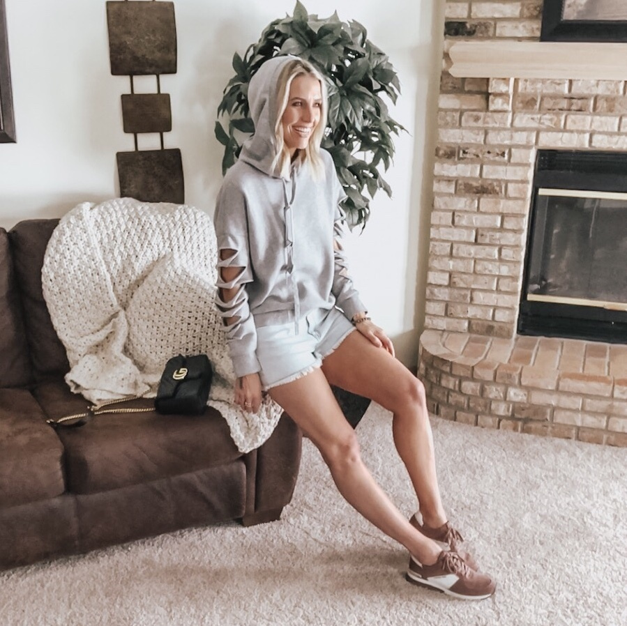 Look by Marla Gustafson featuring AE Ne(X)t Level Super High-Waisted Denim Short Short