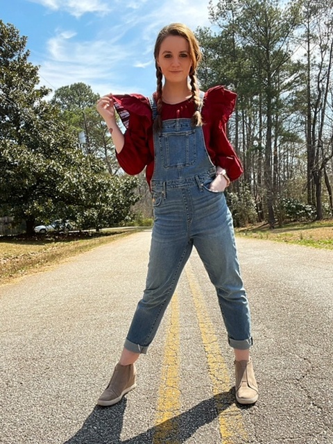 Shop the look from Mary Anna | Mom Jeans Making Scenes on ShopStyle