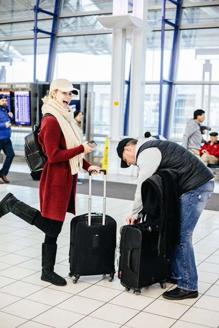 The most casual comfy holiday travel duds