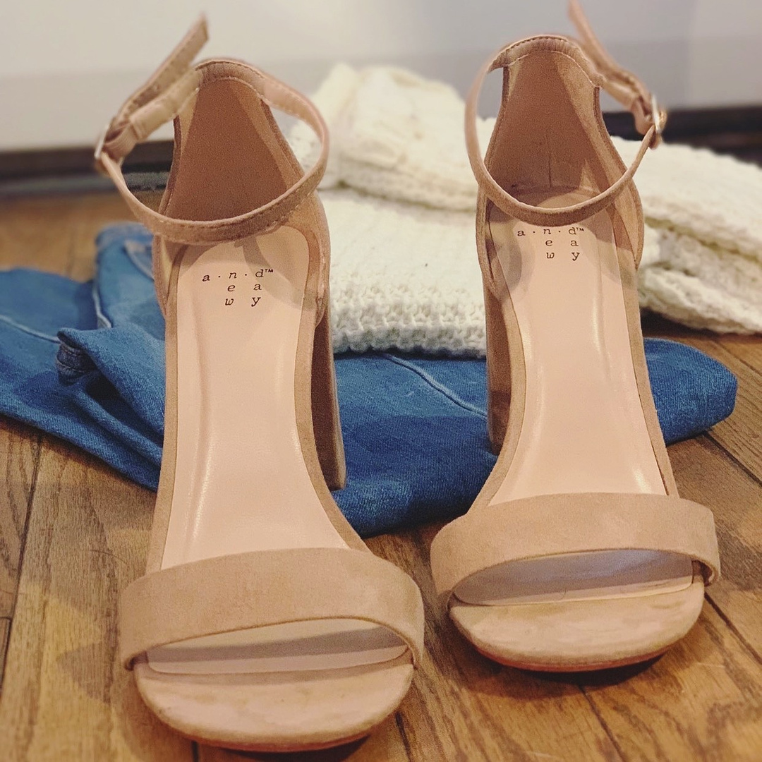 ema high block heel pumps