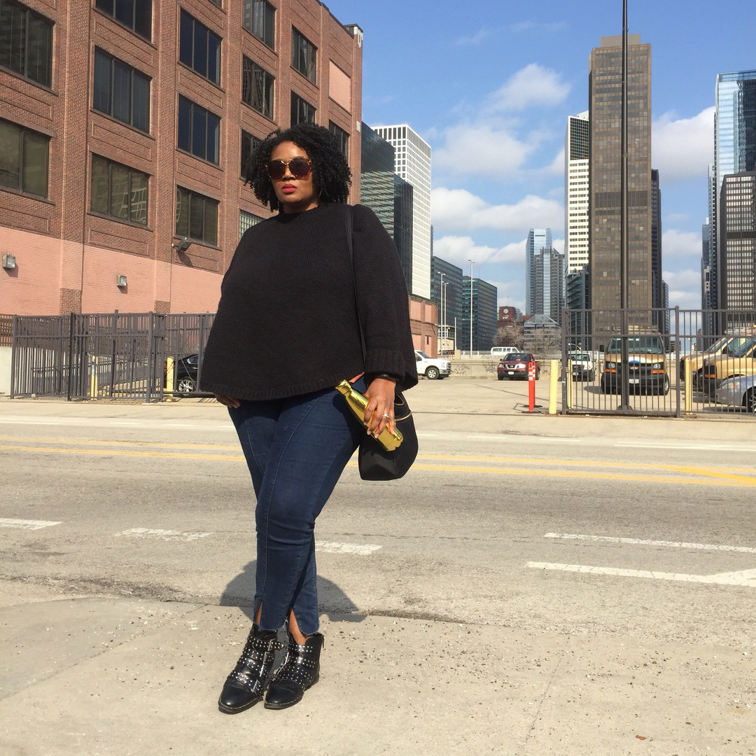 I will be living in these jeans & this pop of red lippie had me feeling myself ✌🏾 #shopthelook #plussize