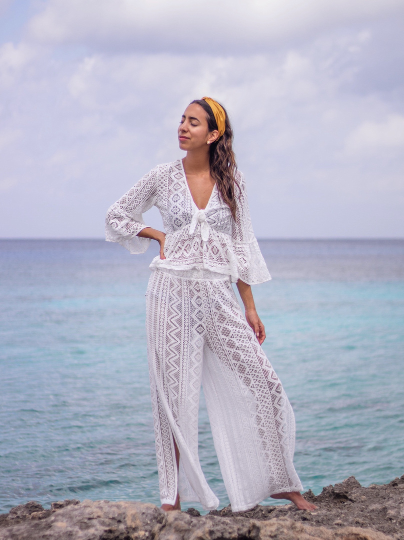 Nothing better than white lace for a day at the beach #coverup #beachcoverup #swimwear #BeachVacation #OOTD