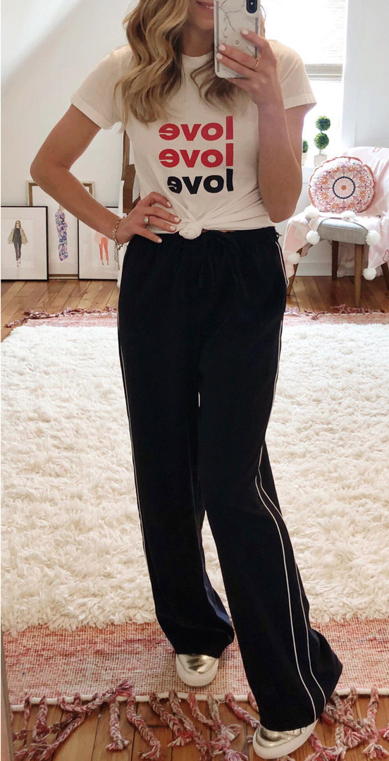 How to Wear Wide Leg Pants - The Motherchic