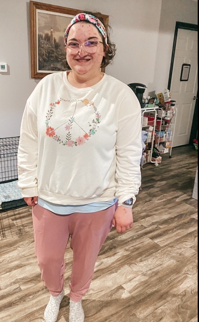 I love these sweatpants from Old Navy and they come in petite! #ShopStyle #MyShopStyle #OldNavyStyle