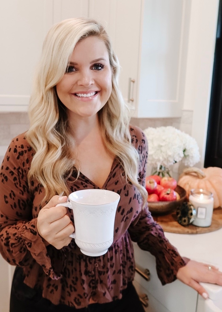 Fashion Look Featuring Bella Dahl Tops and Vietri Coffee Mugs