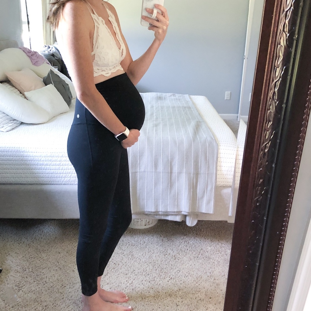 https://i.shopstyle-cdn.com/i/b0eeb437-cf4a-4b0c-b1e8-5b532be98d20/438-438/zella-mamasana-live-in-maternity-ankle-leggings-SimplyStyledEmily.jpeg