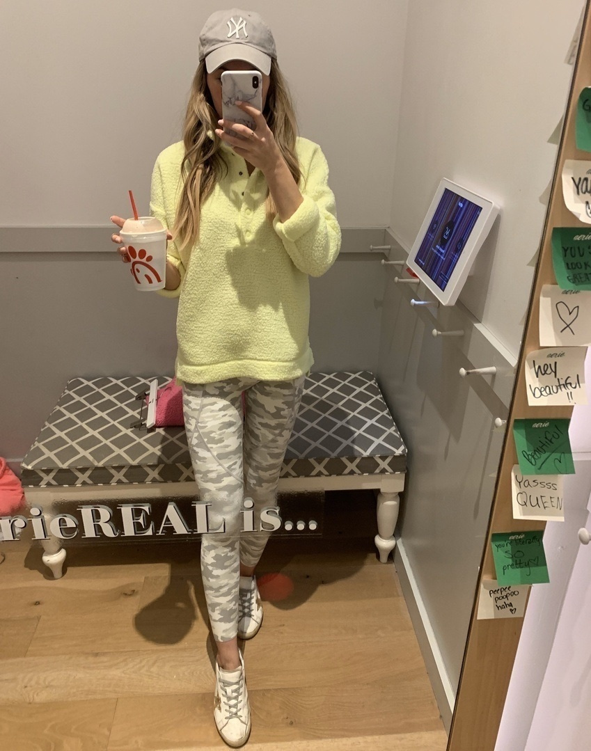 ae fuzzy sherpa quarter zip sweatshirt