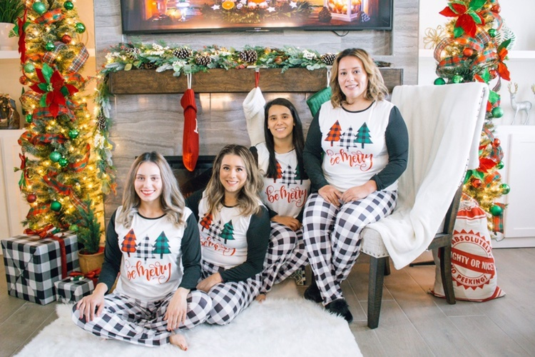 Matching Family Pajamas Sets Christmas PJ's Letter Print Top And Plaid  Pants Jammies Sleepwear