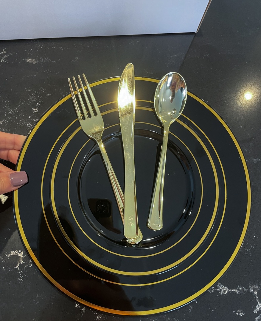 Look by Living in Yellow featuring N9R 72 Pack Black Plastic Plates with Gold Rim, Disposable Plates include 36pcs Dinner Plates 10.25”, 36pcs Disposable Dessert/Salad Plates 7.5”, Perfect for Party Wedding Birthday Party
