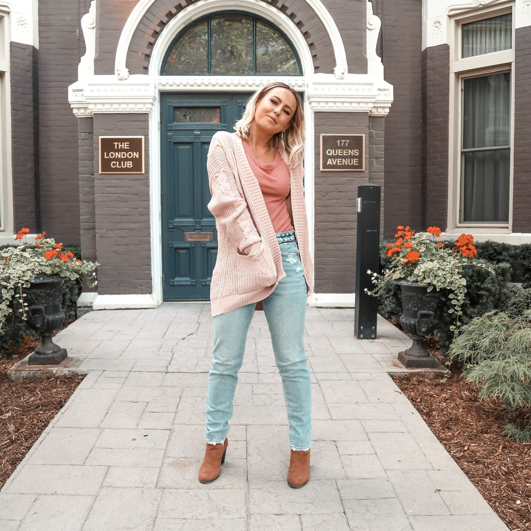 Look by Heather Lapier featuring Stretch Mom Jean