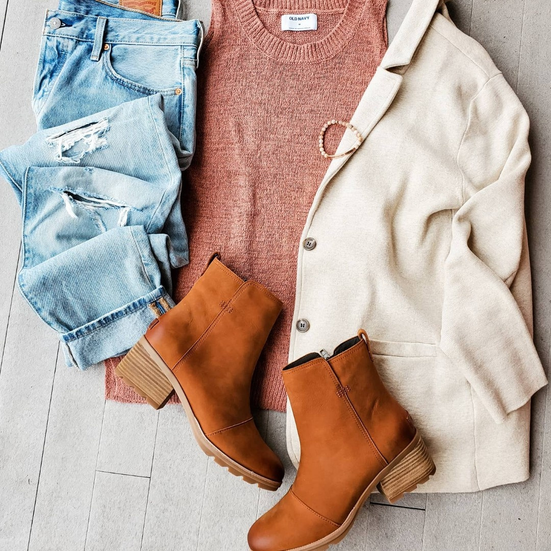 Look by everydayteacherstyle featuring SOREL CateTM Bootie