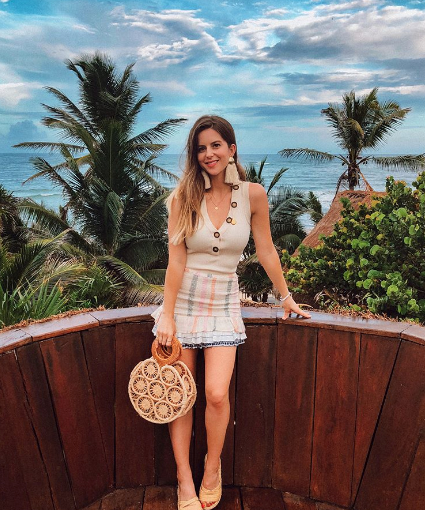Woke up in Tulum! 🌴🌴🌴 The sunsets here are unreal 😍 #whatiwore #ootd #travelblog #travelblogger #blogger #pinterest #inspo #fashionblogger #blog #fashionblog #instablog #instafashion #outfitinspo #instastyle #ootdmagazine #igstyle #styleblogger #instagood #personalstyle #wiw #igfashion #hairinspo #ombre #tulum #mexico