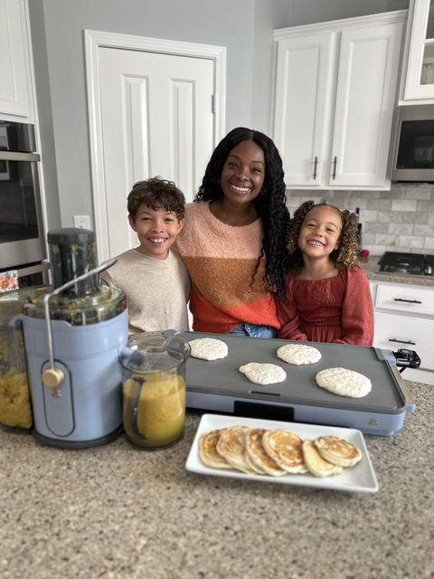 Homemade pancakes and fresh juice thanks to the Beautiful line at Walmart! #ShopStyle  #MyShopStyle #Lifestyle #Family