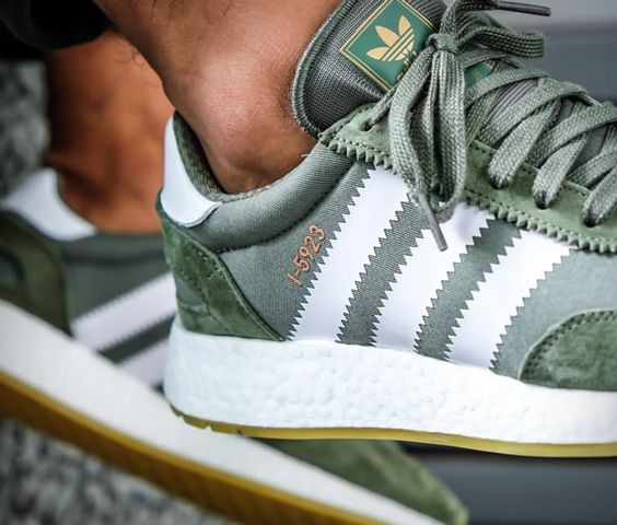 Totally need these cute adidas! #adidas #shoes #streetstyle #shopstyle #cosmicstyle