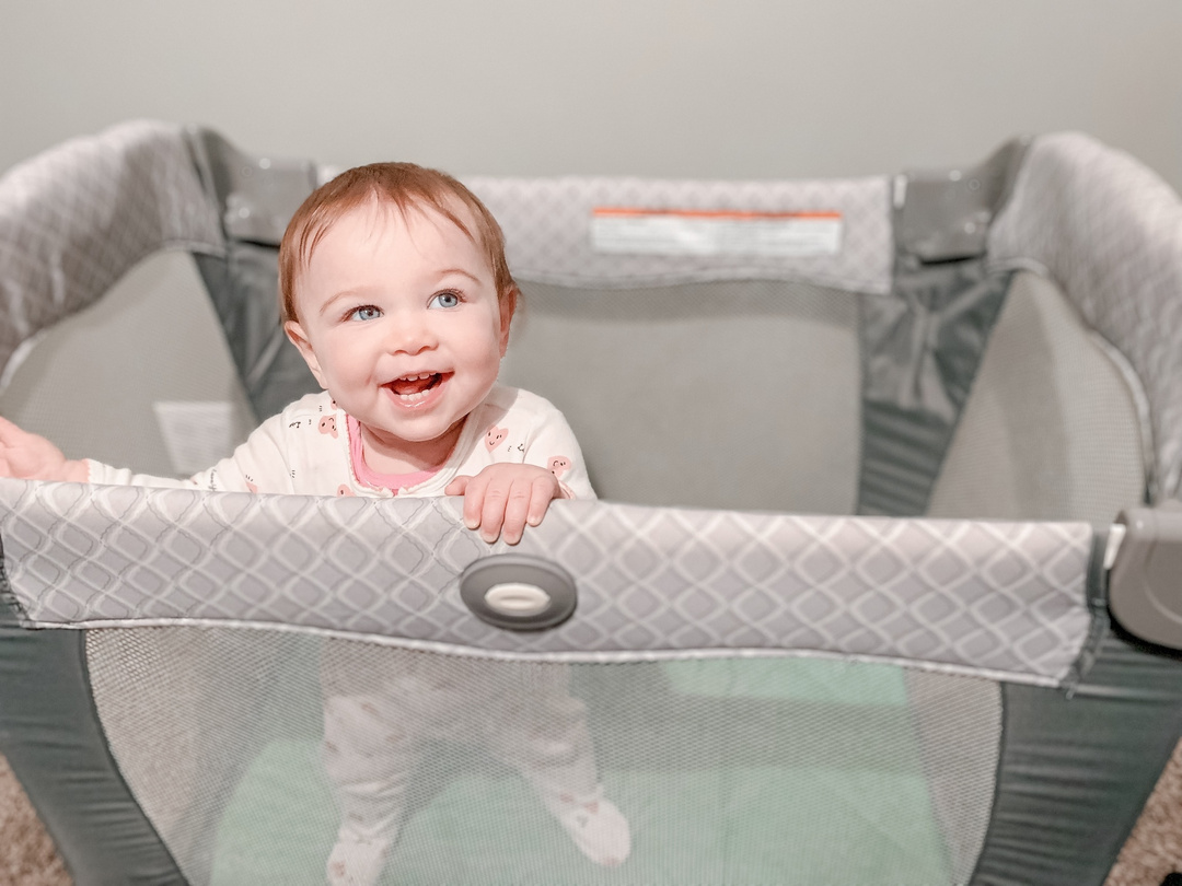 carters travel playard