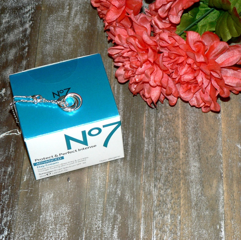 protect & perfect intense advanced day cream spf 30