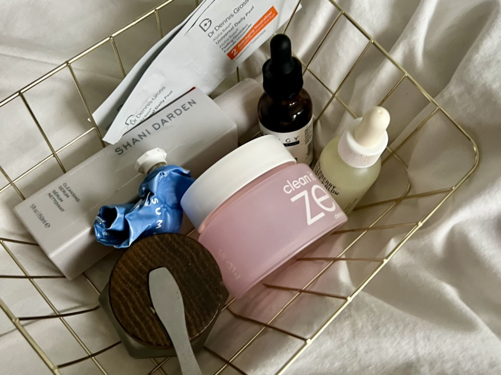 Fashion Look Featuring Dr. Dennis Gross Skincare Face Scrubs