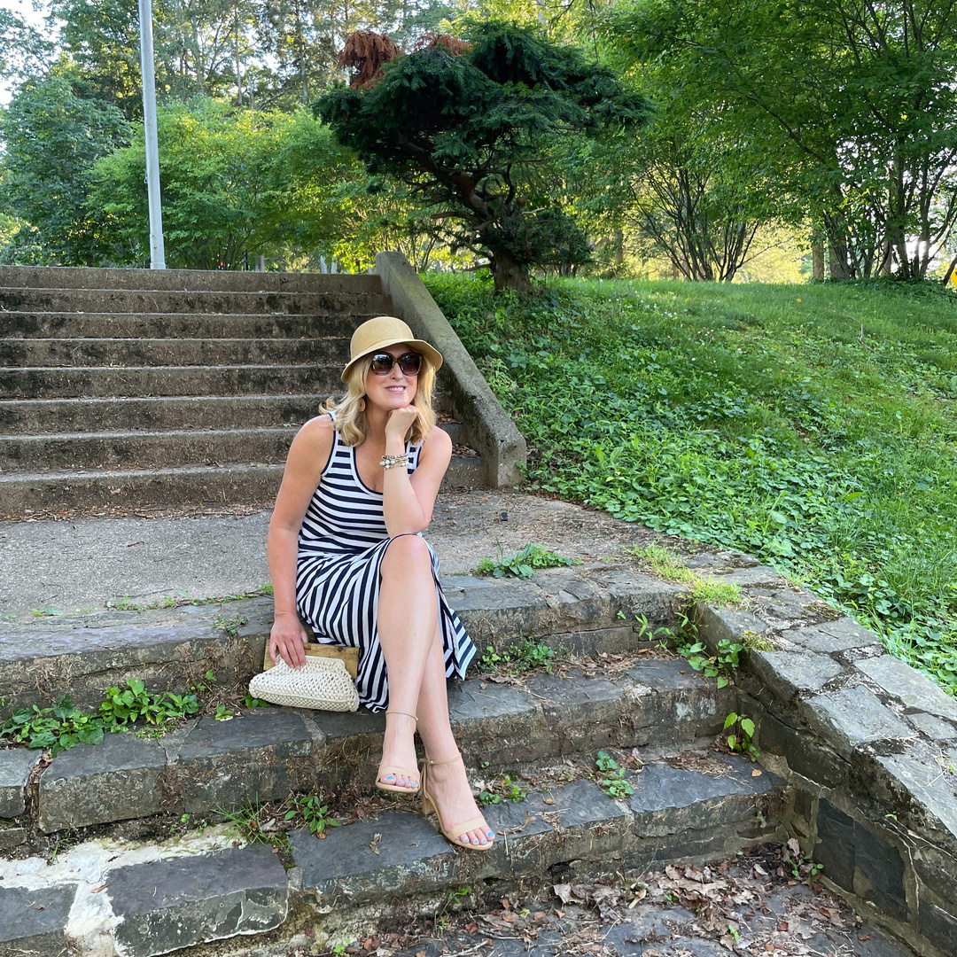 Fashion Look Featuring Gap Day Dresses and Quay Sunglasses by JodeFinds