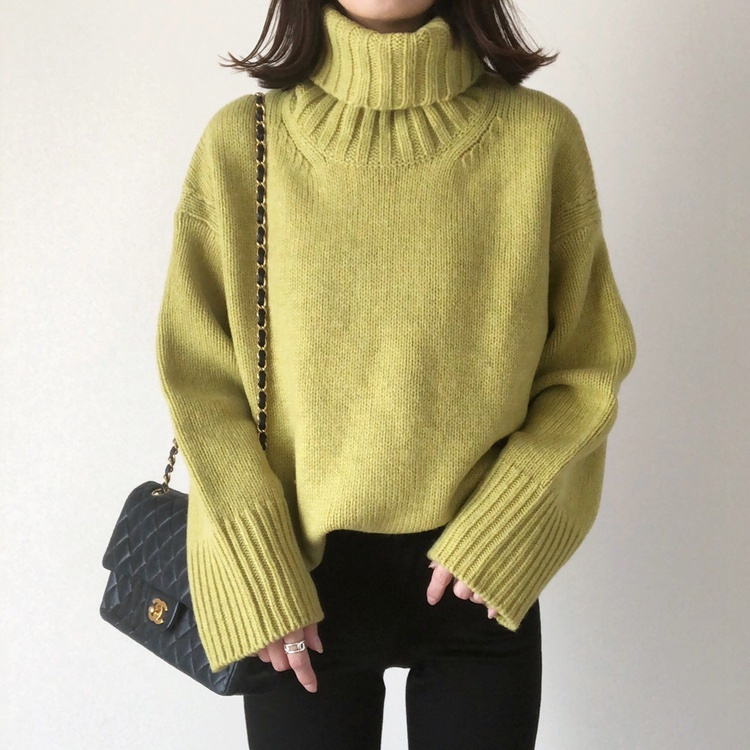 ・
@galerievie_jp のピスタチオ𓂃𓆃
・
シンプルにブラックスキニー合わせも好きだけど、、
実はこういうライムカラーって合わせにくそうに見えて
いろんな色と相性がいいんです𓋏✧
・
グレー、ホワイト、ベージュ…
やりたいコーデがたくさん𓂃𓅸✱
・
スカートも合わせたいな♡
・
・
