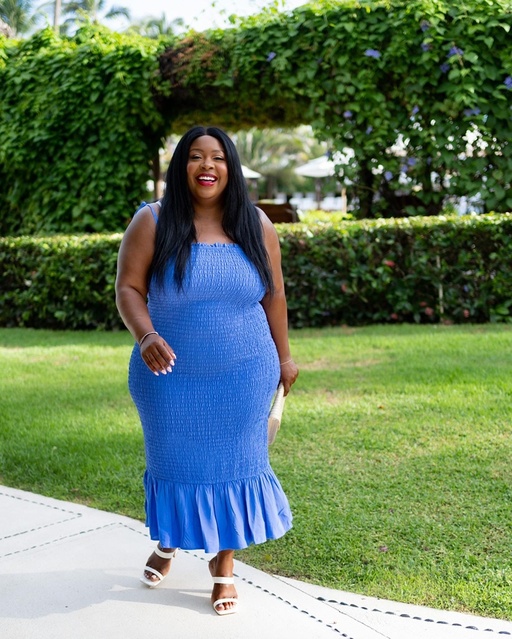 I'm wearing a size 18 (TTS); The straps are adjustable. 🌴 This dress is so easy breezy!